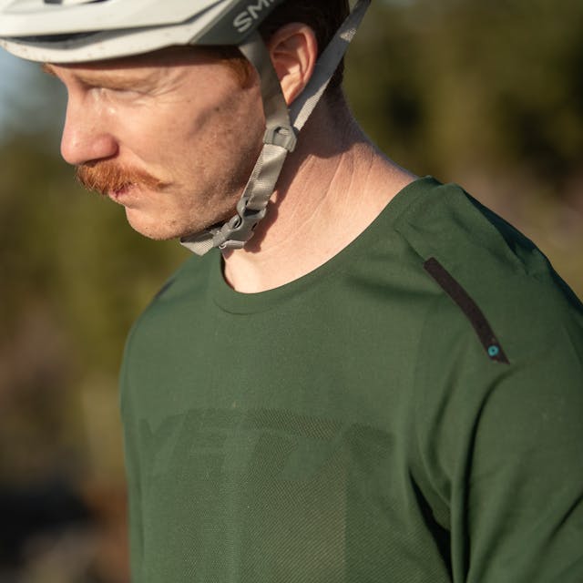 2023 Technical Apparel - Turq Air L/S Jersey