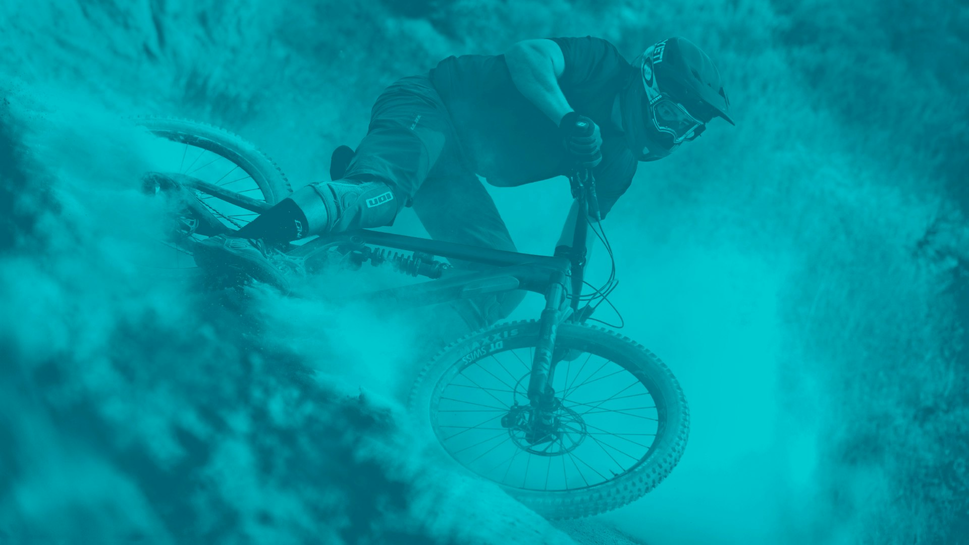 SB165 Feature Turq Image