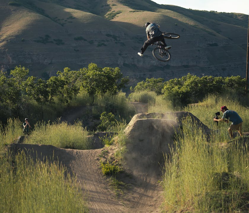 Bryn Bingham and Warren Kniss B+w:001