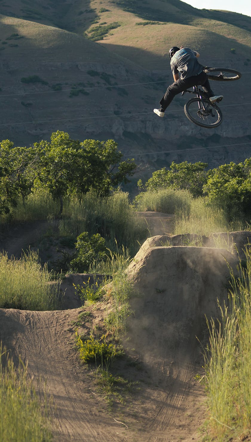 Bryn Bingham and Warren Kniss B+w:001