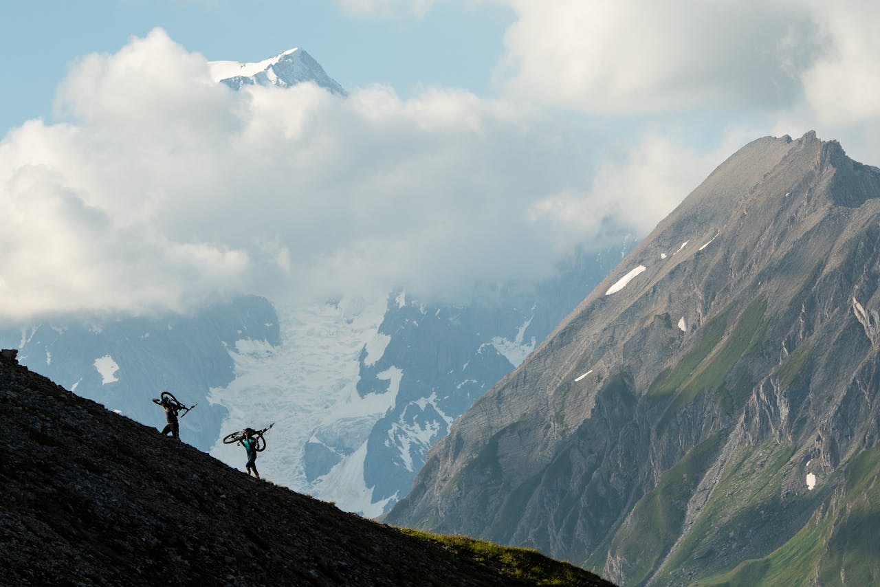 Cody Kelly and Shaun Neer in Aosta Valley