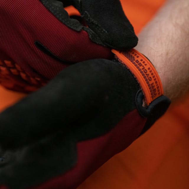 2023 Technical Apparel - Maverick Glove