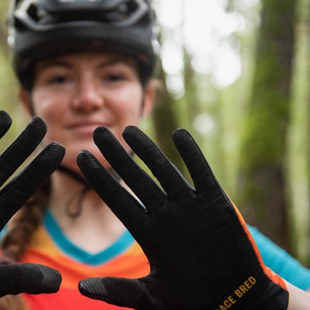 2023 Technical Apparel - W'S Enduro Glove
