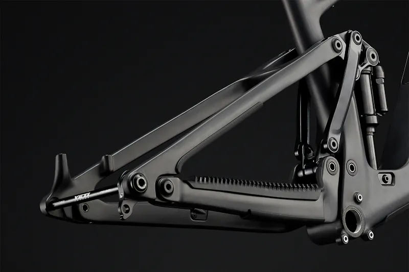 MT Geo Features - Chainstay