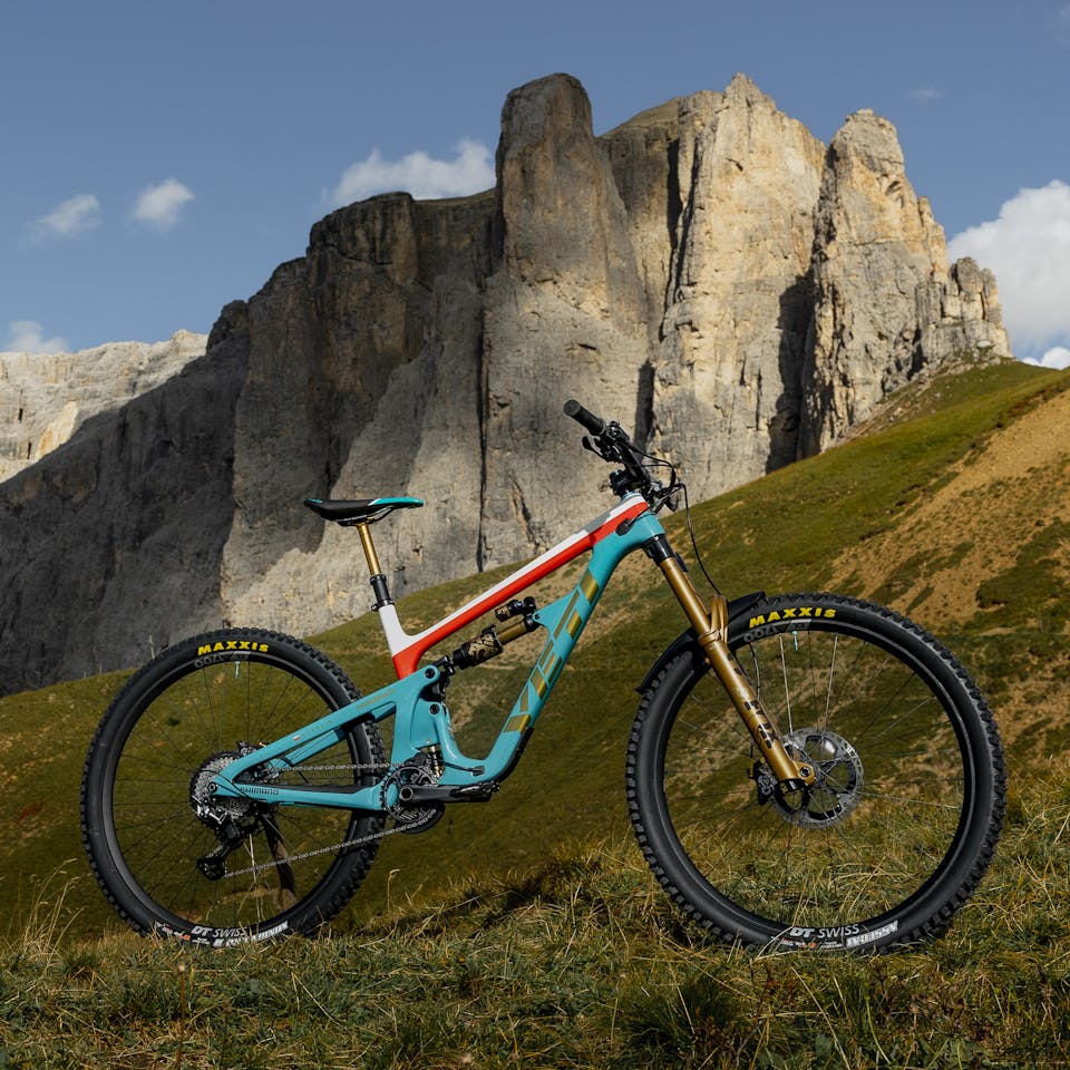 Slawek Lukasik Custom World Champs 2024 Yeti SB160