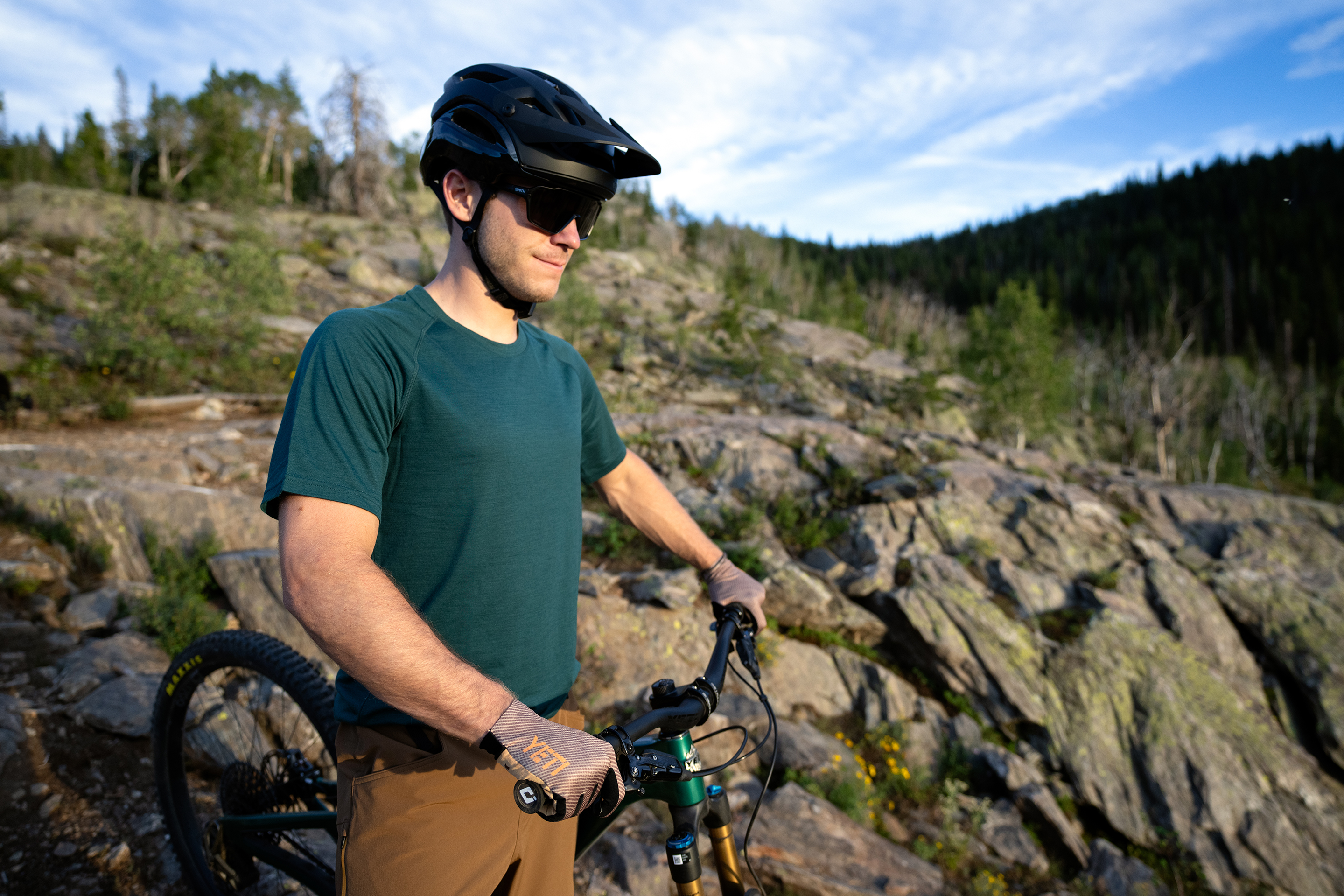 SWITCH MERINO S/S JERSEY - Yeti Cycles SWITCH MERINO S/S JERSEY - Yeti Cycles