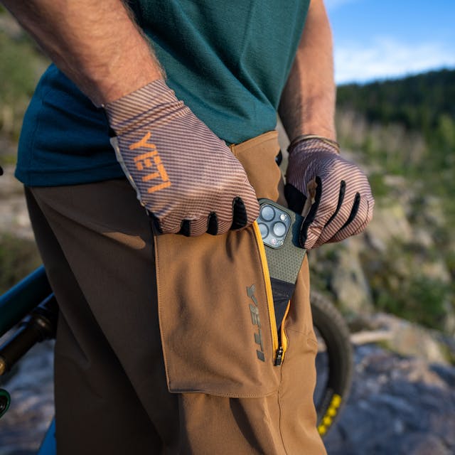 2025 Tech Apparel - Enduro Glove