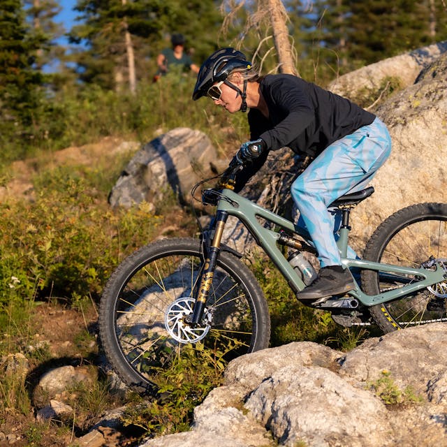 2025 Tech Apparel - W'S Vista LS Jersey