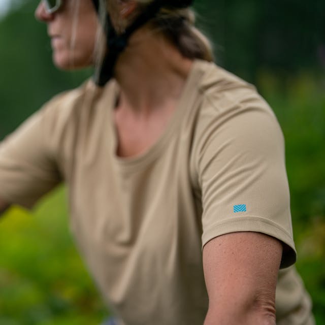 2025 Tech Apparel - W'S Vista SS Jersey