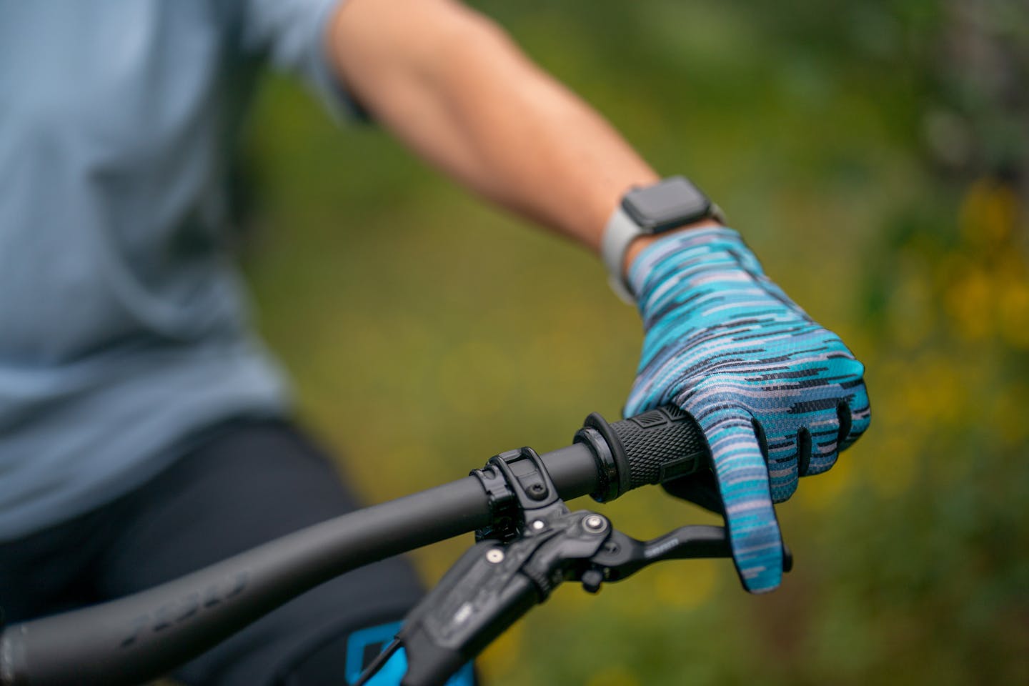 2025 Tech Apparel - W'S Enduro Glove