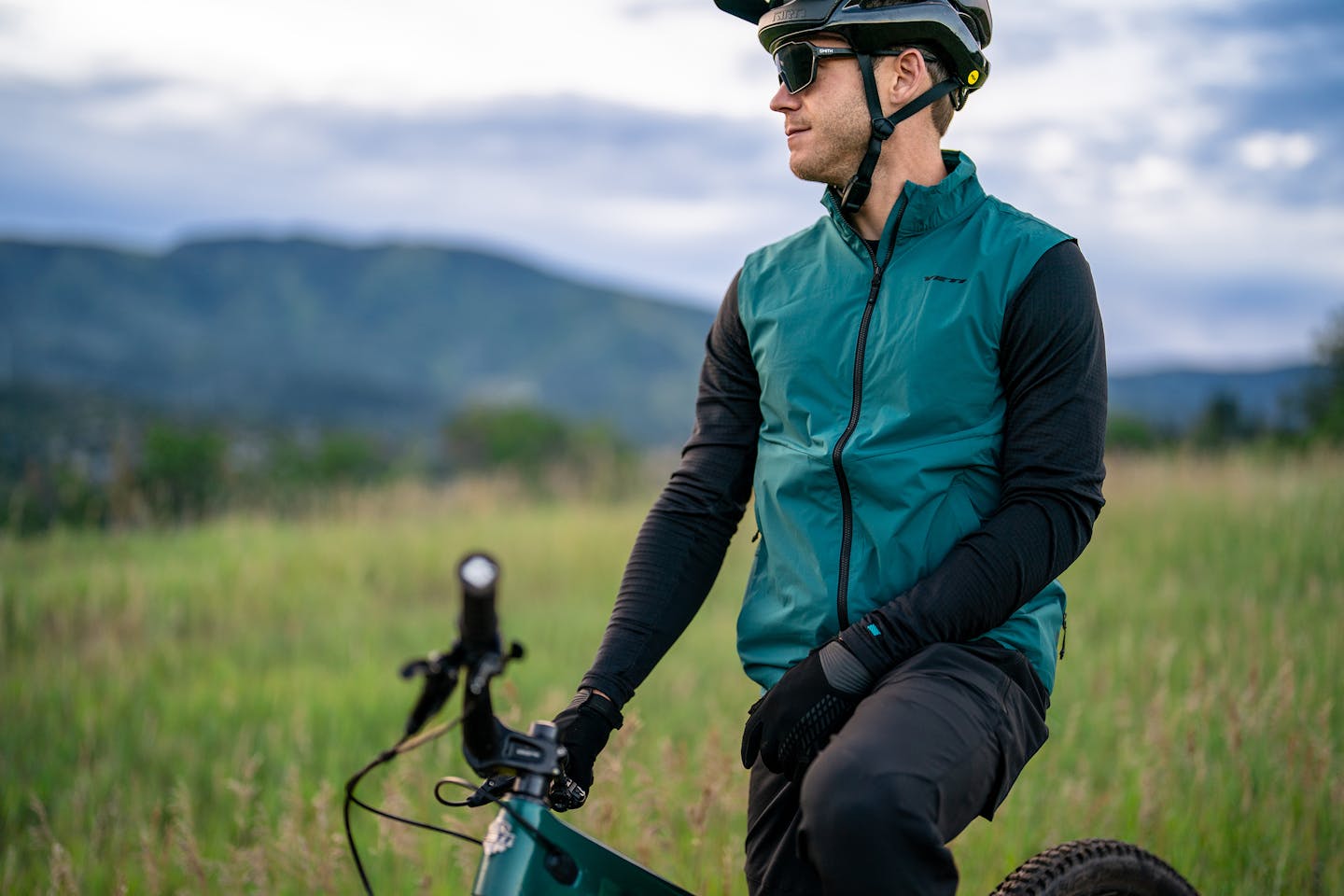2025 Tech Apparel - TURQ Edge Vest