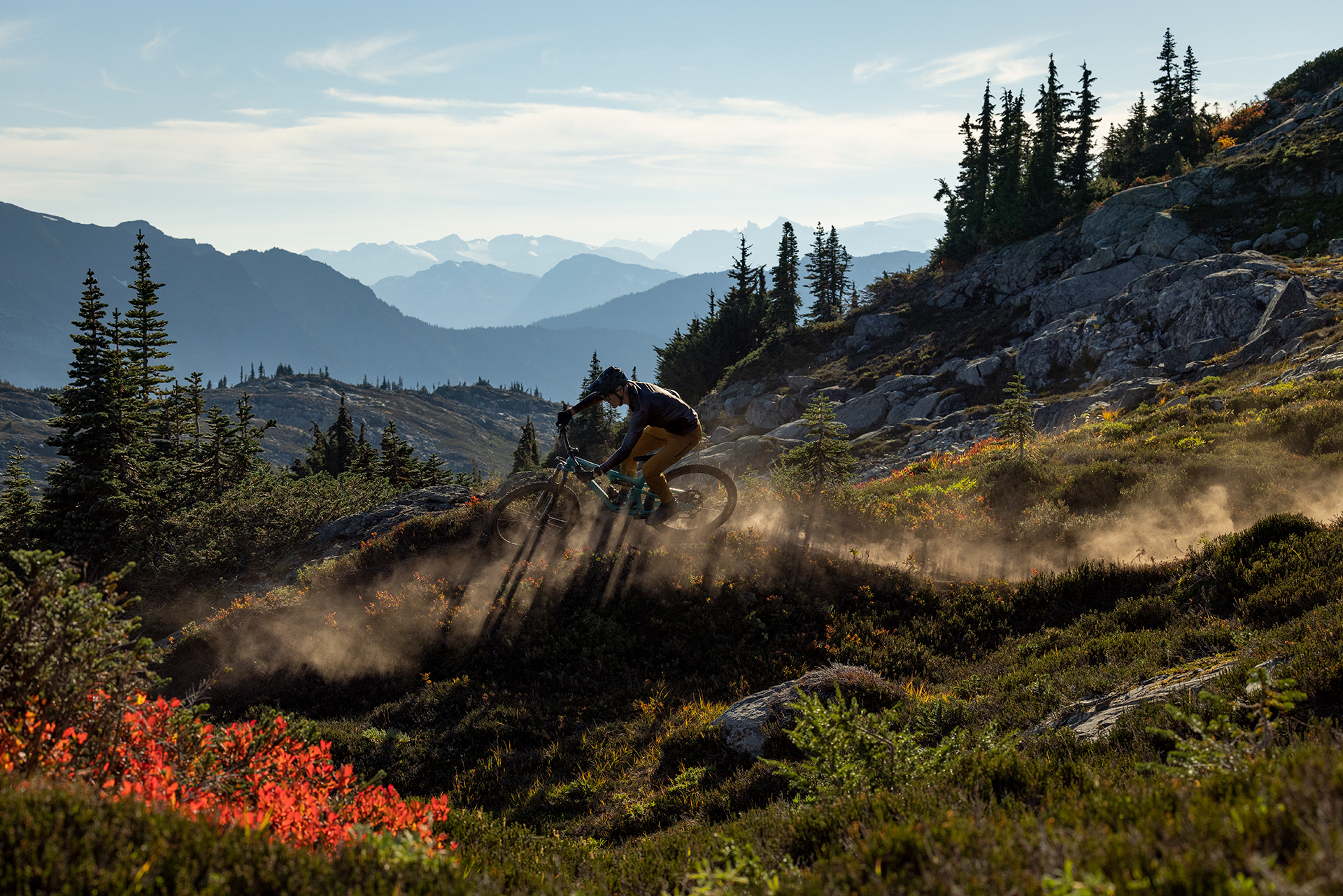 Geoff Kabush riding in the alpine
