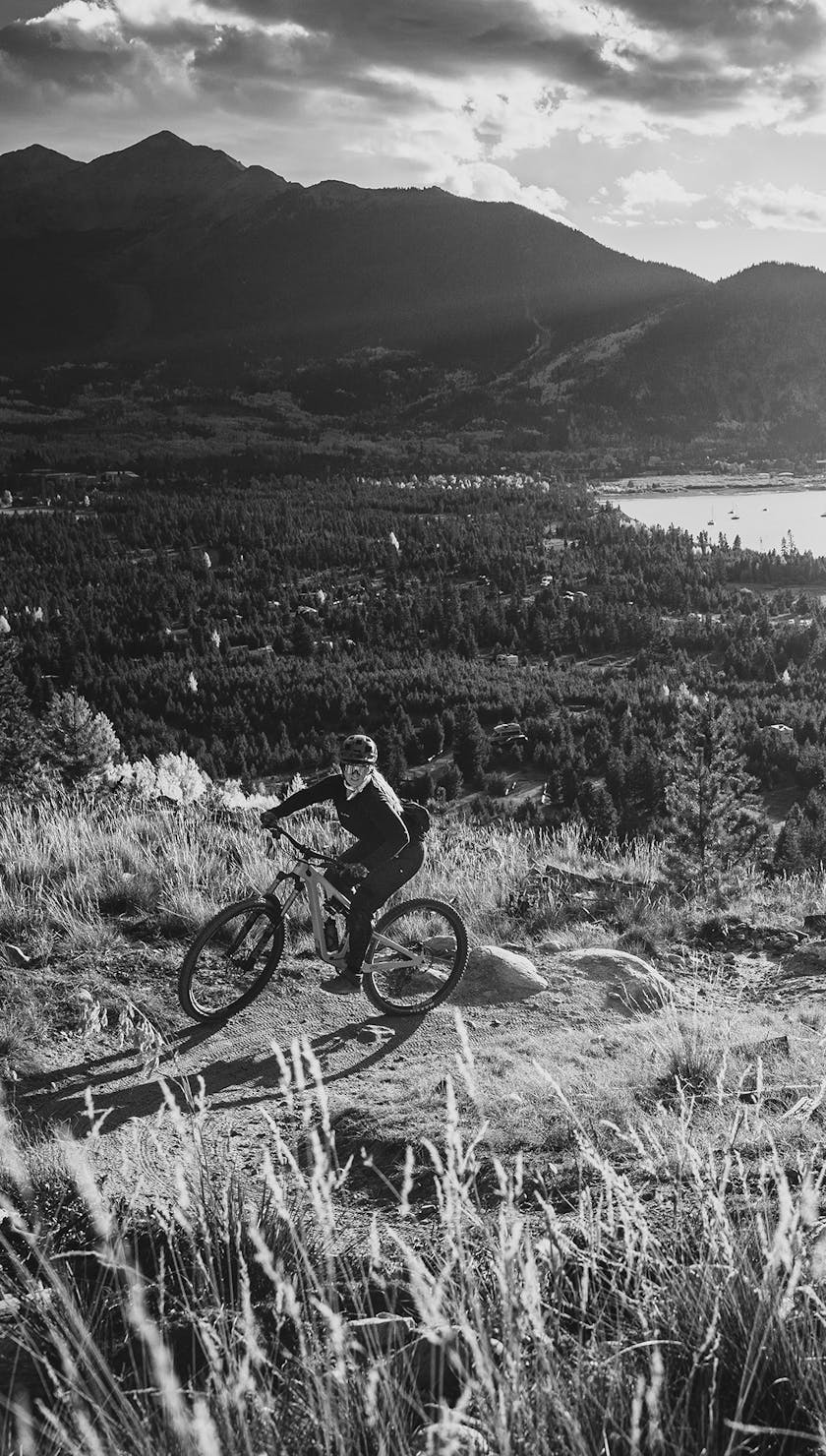 VNTRbirds - : sharing the stoke, one rider at a time