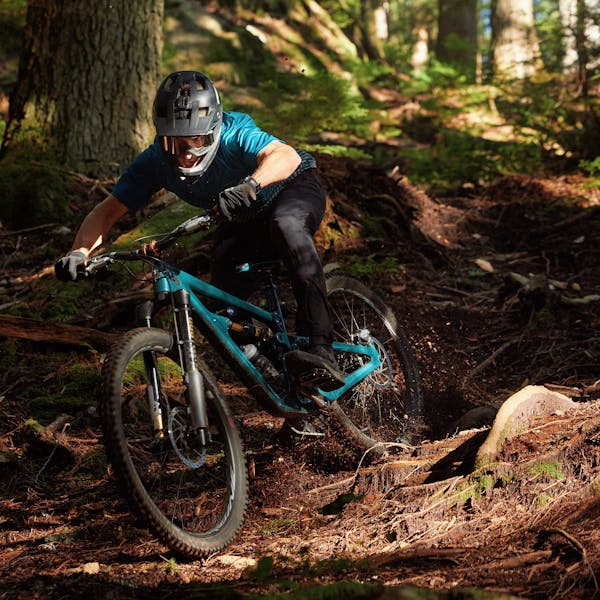 Nick McLeod Ambassador Highlight - SB165 & Fox Podium