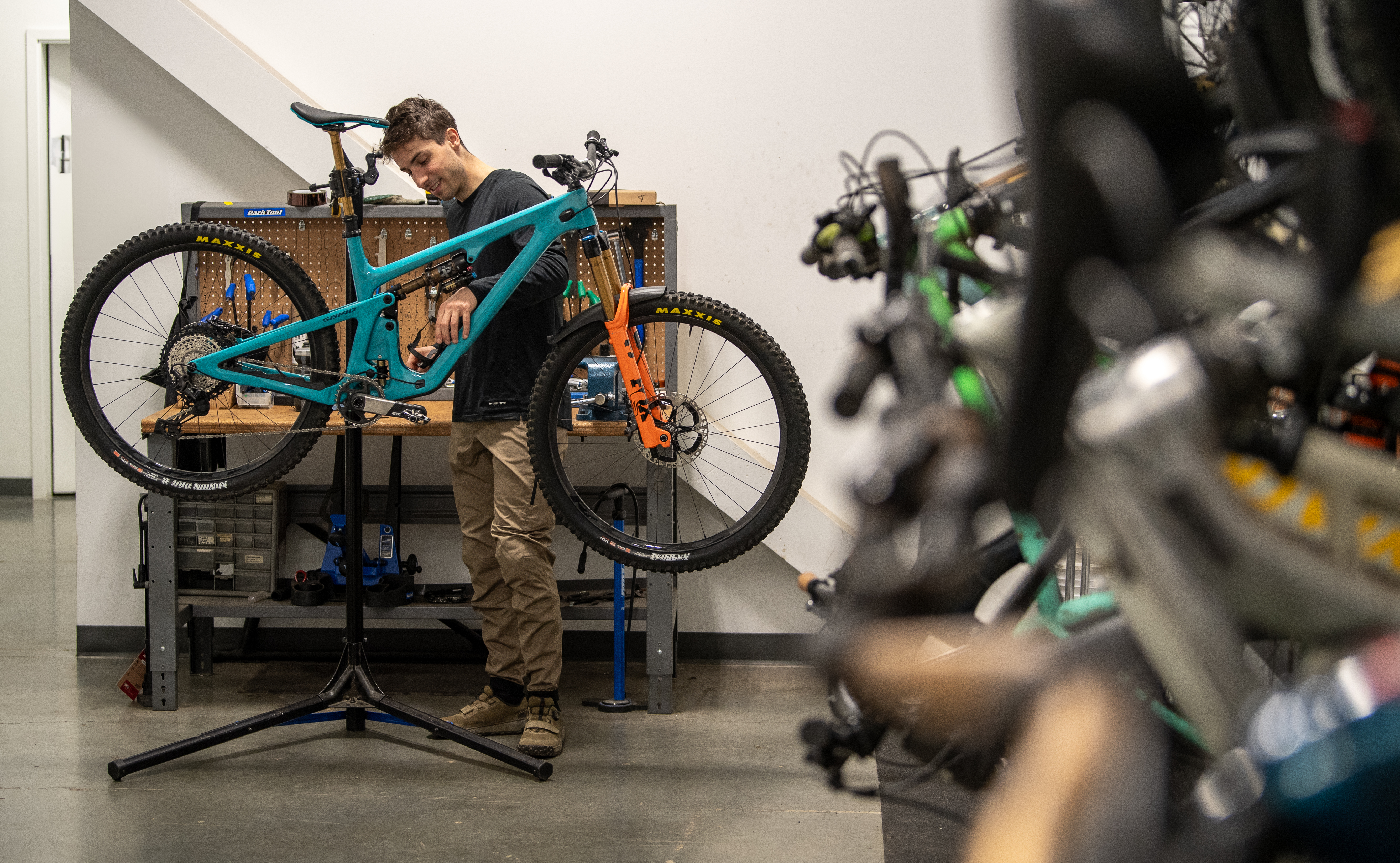 Nick McLeod Ambassador Highlight - SB140 & Fox 36