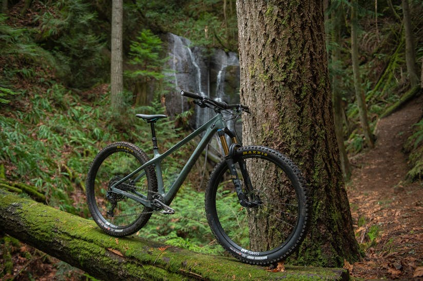 2023 Yeti ARC in Gloss Rhino