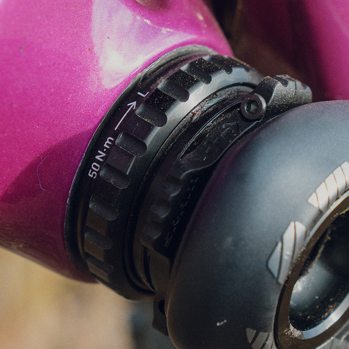 Yeti SB140 - Co-Molded Tretlager