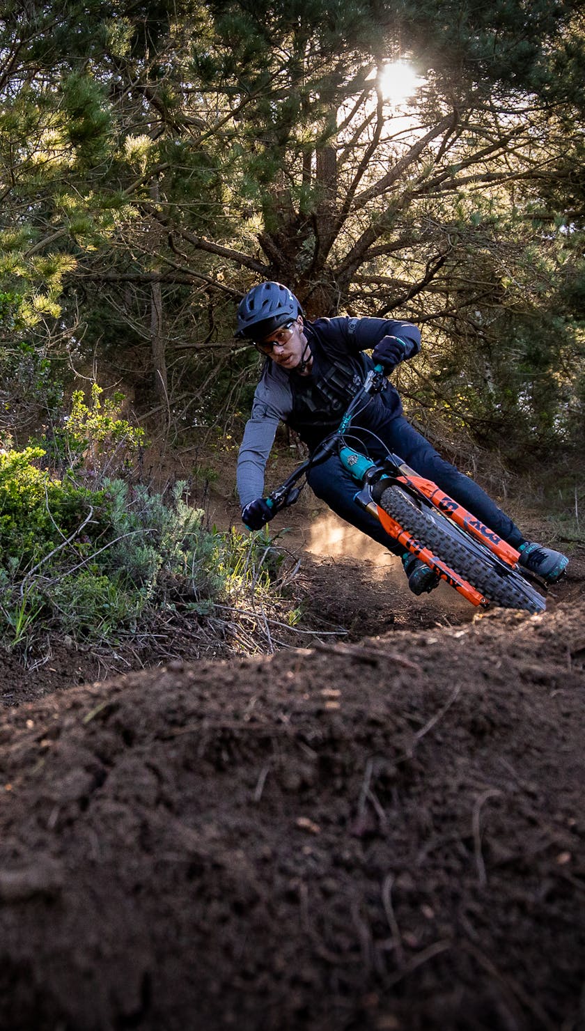 Yeti / Fox National / Devo Team Pacifia Trip Jubal